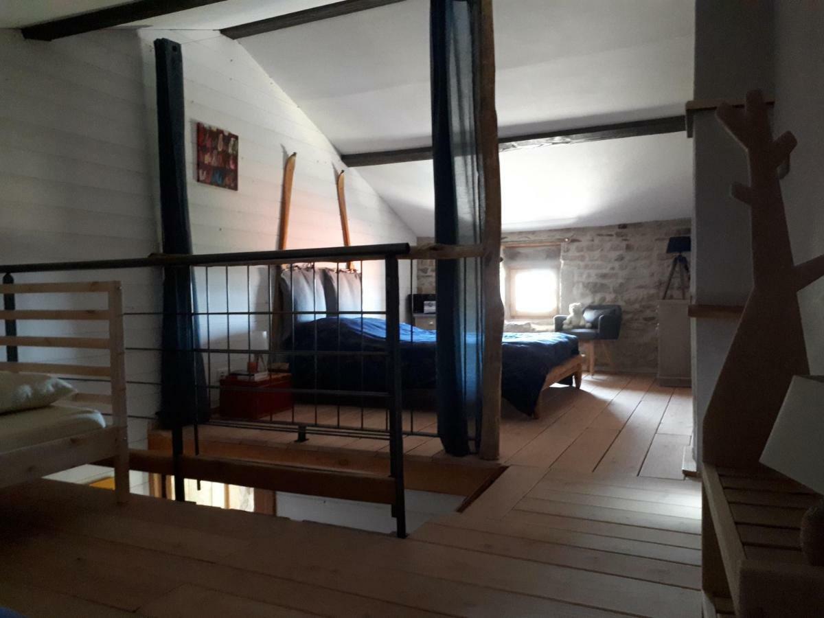 La Pierre Du Grain Holiday home Ravel
